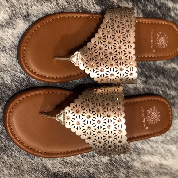 yellow box rose gold flip flops